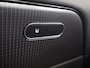 Mercedes-Benz GLA 200 Business Solution Luxury | Trekhaak | Stoelverwarming | Getint glas | Achteruitrijcamera |