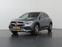 Mercedes-Benz GLA 200 Business Solution Luxury | Trekhaak | Stoelverwarming | Getint glas | Achteruitrijcamera |