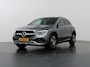 Mercedes-Benz GLA 200 Business Solution Luxury | Trekhaak | Stoelverwarming | Getint glas | Achteruitrijcamera |