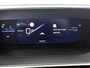 Peugeot e-2008 SUV EV GT Avantage 54 kWh 156pk | 403km WLTP Actieradius | Navigatie | Camera v+a | Full Led koplampen | Parkeersensoren v+a | Keyless | Cruise Control | Dodehoeksensor | Sportstoelen leder/stof | Sfeerverlichting | DAB+ radio | Draadloze Apple Carplay / Android Auto | Donker getint glas | 17" lichtmetalen velgen |
