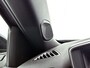 Peugeot e-2008 SUV EV GT Avantage 54 kWh 156pk | 403km WLTP Actieradius | Navigatie | Camera v+a | Full Led koplampen | Parkeersensoren v+a | Keyless | Cruise Control | Dodehoeksensor | Sportstoelen leder/stof | Sfeerverlichting | DAB+ radio | Draadloze Apple Carplay / Android Auto | Donker getint glas | 17" lichtmetalen velgen |
