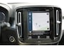 Volvo XC40 T5 262PK Automaat Recharge Business Pro Blis / Panoramisch schuif-kaneldak / Adaptieve Cruise Control / Parkeersensoren voor en achter met parkeercamera /Cross traffic alert
