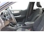 Volvo XC40 T5 262PK Automaat Recharge Business Pro Blis / Panoramisch schuif-kaneldak / Adaptieve Cruise Control / Parkeersensoren voor en achter met parkeercamera /Cross traffic alert