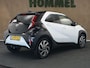 Toyota Aygo X 1.0 VVT-i S-CVT Pulse - ORIGINEEL NEDERLANDSE AUTO - ACHTERUITRIJCAMERA - AUTOMATISCHE AIRCO - APPLE CARPLAY/ANDROID AUTO - ADAPTIEVE CRUISE CONTROL - AUTONOMOUS EMERGENCY BRAKING - RIJSTROOKSENSOR MET CORRECTIE - VERKEERSBORDDETECTIE - LED KOPLAMPEN - GROOTLICHTASSISTENT - LICHTMETALEN VELGEN 17" - REGENSENSOR - EXTRA GETINT GLAS - TWO-TONE LAK (PURE WHITE / NIGHT SKY BLACK)