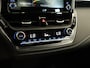 Toyota Corolla 2.0 Hybrid First Edition - ORIGINEEL NEDERLANDSE AUTO -ACHTERUITRIJCAMERA - AUTOMATISCHE AIRCO - NAVIGATIESYSTEEM FULL MAP - ADAPTIEVE CRUISE CONTROL - RIJSTROOKSENSOR MET CORRECTIE - VERKEERSBORDDETECTIE - LED KOPLAMPEN - GROOTLICHTASSISTENT - KEYLESS START - LICHTMETALEN VELGEN 17" - ELEKTRISCH INKLAPBARE BUITENSPIEGELS - VERMOEIDHEIDSHERKENNING - DAB ONTVANGER - SPRAAKBEDIENING