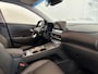 Hyundai Kona Electric EV Premium 64 kWh | SOH 96% | HUD | Leder | Stoelverwarming | Trekhaak | 3-FASE