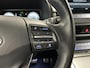 Hyundai Kona Electric EV Premium 64 kWh | SOH 96% | HUD | Leder | Stoelverwarming | Trekhaak | 3-FASE