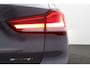 BMW X1 sDrive18i High 140 PK Executive Edition, Trekhaak, Head-Up Display, Stoelverwarming, Sportstoelen