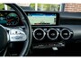 Mercedes-Benz A-klasse 180 A180 AMG Line | Widescreen Display | Camera | Night Package | Stoelverwarming | 18' Inch |