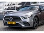 Mercedes-Benz A-klasse 180 A180 AMG Line | Widescreen Display | Camera | Night Package | Stoelverwarming | 18' Inch |