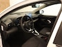 Toyota Yaris 1.5 Hybrid 115 Comfort - ORIGINEEL NEDERLANDSE AUTO - ACHTERUITRIJCAMERA - AUTOMATISCHE AIRCO - APPLE CARPLAY/ANDROID AUTO - ADAPTIEVE CRUISE CONTROL - AUTONOMOUS EMERGENCY BRAKING - RIJSTROOKSENSOR MET CORRECTIE - VERKEERSBORDDETECTIE - GROOTLICHTASSISTENT - DAB ONTVANGER