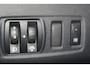 Renault Clio Estate 0.9-90pk TCe Zen. Nette en praktische Renault Clio Estate voor nog jaren comfortabel rijplezier. Airco, cruise control, navigatie, telefoonvoorb., trekhaak, elektr. ramen, centr. vergr. etc.