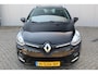 Renault Clio Estate 0.9-90pk TCe Zen. Nette en praktische Renault Clio Estate voor nog jaren comfortabel rijplezier. Airco, cruise control, navigatie, telefoonvoorb., trekhaak, elektr. ramen, centr. vergr. etc.