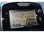 Renault Clio Estate 0.9-90pk TCe Zen. Nette en praktische Renault Clio Estate voor nog jaren comfortabel rijplezier. Airco, cruise control, navigatie, telefoonvoorb., trekhaak, elektr. ramen, centr. vergr. etc.