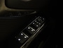 Toyota Urban Cruiser Dynamic 61 kWh DEMO AUTO - NIEUW MODEL - ORIGINEEL NEDERLANDSE AUTO - 3 FASE - PARKEERSENSOREN VOOR/ ACHTER - NAVIGATIE - DODEHOEK -DETECTIE - KEYLESS ENTRY/ START - 18 INCH WIELEN - CAMERA - CLIMATE CONTROL - VOORSTOELEN VERWARMD - STUUR VERWARMD