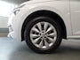 Skoda Kamiq 1.0 TSI Ambition Automaat, Wit metallic!! Airco. Navigatie, Apple Carply, Cruise controle, Elek ramen, Xenon verlichting, Pdc achter, Lm velgen 16'', Nederlandse auto!! Bovag afleverpakket 695,-