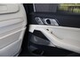 BMW X5 xDrive50e Launch Edition SKYLOUNGE | MASSAGE | STOELVERKOELING & VERWARMING | BOWERS & WILKINS | SFEERVERLICHTING | 360 CAMERA | CARPLAY | CARBON INTERIEUR | STUURVERWARMING |