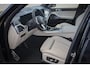 BMW X5 xDrive50e Launch Edition SKYLOUNGE | MASSAGE | STOELVERKOELING & VERWARMING | BOWERS & WILKINS | SFEERVERLICHTING | 360 CAMERA | CARPLAY | CARBON INTERIEUR | STUURVERWARMING |