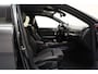 Audi A4 AVANT 40TFSI Sport S line black edition Aut. [ Pano Trekhaak Apple / Android Stoelverwarming Navi ]