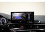 Audi A4 AVANT 40TFSI Sport S line black edition Aut. [ Pano Trekhaak Apple / Android Stoelverwarming Navi ]