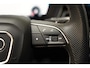 Audi A4 AVANT 40TFSI Sport S line black edition Aut. [ Pano Trekhaak Apple / Android Stoelverwarming Navi ]
