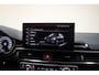Audi A4 AVANT 40TFSI Sport S line black edition Aut. [ Pano Trekhaak Apple / Android Stoelverwarming Navi ]