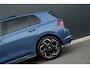 Volkswagen Golf 1.5 eTSI R-Line Edition | Panorama | Harman & Kardon | HUD | Sportonderstel | Dodehoek Detectie |