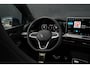 Volkswagen Golf 1.5 eTSI R-Line Edition | Panorama | Harman & Kardon | HUD | Sportonderstel | Dodehoek Detectie |