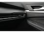 Volkswagen Golf 1.5 eTSI R-Line Edition | Panorama | Harman & Kardon | HUD | Sportonderstel | Dodehoek Detectie |