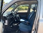 Opel Agila 1.2-16V Color Edition stuurbekrachtiging Audio/MP3 Electric pakket Colorpakket Dealeronderhoud 127987 km's NAP! Nw Apk!