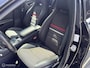 Mercedes-Benz A-klasse 180 Prestige AMG Style PANO*18INCH*NAV*PDC