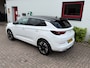 Opel Grandland 1.6 Turbo Hybrid 225pk Aut Ultimate/ SOH 99.25%/ All season banden/ Trekhaak/ 360° Camera/ Adaptieve cruise/ Apple Carplay/ DAB/ Standkachel