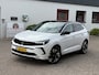 Opel Grandland 1.6 Turbo Hybrid 225pk Aut Ultimate/ SOH 99.25%/ All season banden/ Trekhaak/ 360° Camera/ Adaptieve cruise/ Apple Carplay/ DAB/ Standkachel