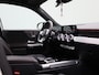 Mercedes-Benz GLB 200 Business Solution AMG | PANORAMA SCHUIFDAK | SFEERVERLICHTING | ACHTERUITRIJCAMERA | NAVIGATIE | STOELVERWARMING | TREKHAAK |