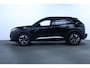 Peugeot 2008 1.2 PureTech Allure Pack Trekhaak | Stoelverwarming | Camera | Carplay | 17" Lichtmetaal | Leder/Stof | LED | Achteruitrijcamera | Airco (automatisch) | Apple Carplay/Android Auto|telefoonintegratie premium