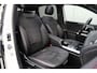 Mercedes-Benz B-klasse 180 Business Solution AMG