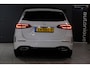 Mercedes-Benz B-klasse 180 Business Solution AMG