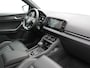 Skoda Karoq 1.5 TSI ACT Sportline Facelift Model 150pk DSG Dealer O.H | Trekhaak Af Fabriek | Adaptive Cruise | Crystal LED | Lederen Sportstoelen Memory & Verwarmd | Keyless | Sfeerverlichting | Apple Carplay | Verwarmd Sportstuur | Navigatie | Virtual | DAB |