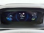 Peugeot e-2008 SUV GT Pack 50 kWh 136pk | Navigatie | Camera achter | Panoramisch schuifdak | Alcantara bekleding | Lichtmetalen velgen 18 inch | Cruise control adaptief | Apple Carplay en Android auto
