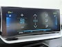Peugeot e-2008 SUV GT Pack 50 kWh 136pk | Navigatie | Camera achter | Panoramisch schuifdak | Alcantara bekleding | Lichtmetalen velgen 18 inch | Cruise control adaptief | Apple Carplay en Android auto