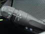 Peugeot e-2008 SUV GT Pack 50 kWh 136pk | Navigatie | Camera achter | Panoramisch schuifdak | Alcantara bekleding | Lichtmetalen velgen 18 inch | Cruise control adaptief | Apple Carplay en Android auto