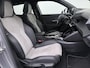Peugeot e-2008 SUV GT Pack 50 kWh 136pk | Navigatie | Camera achter | Panoramisch schuifdak | Alcantara bekleding | Lichtmetalen velgen 18 inch | Cruise control adaptief | Apple Carplay en Android auto