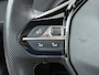 Peugeot e-2008 SUV GT Pack 50 kWh 136pk | Navigatie | Camera achter | Panoramisch schuifdak | Alcantara bekleding | Lichtmetalen velgen 18 inch | Cruise control adaptief | Apple Carplay en Android auto