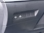 Peugeot e-2008 SUV GT Pack 50 kWh 136pk | Navigatie | Camera achter | Panoramisch schuifdak | Alcantara bekleding | Lichtmetalen velgen 18 inch | Cruise control adaptief | Apple Carplay en Android auto