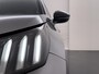 Peugeot e-2008 SUV GT Pack 50 kWh 136pk | Navigatie | Camera achter | Panoramisch schuifdak | Alcantara bekleding | Lichtmetalen velgen 18 inch | Cruise control adaptief | Apple Carplay en Android auto