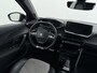 Peugeot e-2008 SUV GT Pack 50 kWh 136pk | Navigatie | Camera achter | Panoramisch schuifdak | Alcantara bekleding | Lichtmetalen velgen 18 inch | Cruise control adaptief | Apple Carplay en Android auto