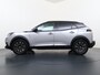 Peugeot e-2008 SUV GT Pack 50 kWh 136pk | Navigatie | Camera achter | Panoramisch schuifdak | Alcantara bekleding | Lichtmetalen velgen 18 inch | Cruise control adaptief | Apple Carplay en Android auto