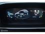 Peugeot e-2008 EV GT 50 kWh | 3-Fase | ACC | 3d Dash | Stoelverwarming | Ambiant verlichting | Keyless entry en start | All seasons | Sportstoelen | Zwarte hemel