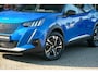 Peugeot e-2008 EV GT 50 kWh | 3-Fase | ACC | 3d Dash | Stoelverwarming | Ambiant verlichting | Keyless entry en start | All seasons | Sportstoelen | Zwarte hemel