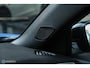 Peugeot e-2008 EV GT 50 kWh | 3-Fase | ACC | 3d Dash | Stoelverwarming | Ambiant verlichting | Keyless entry en start | All seasons | Sportstoelen | Zwarte hemel